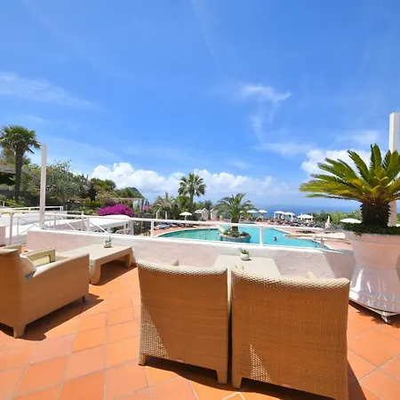 Paradiso Terme & Con 5 Piscine Termali Hotel